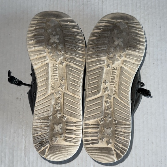 Hey Dude Wally Stretch In Black - Picture 9 of 10